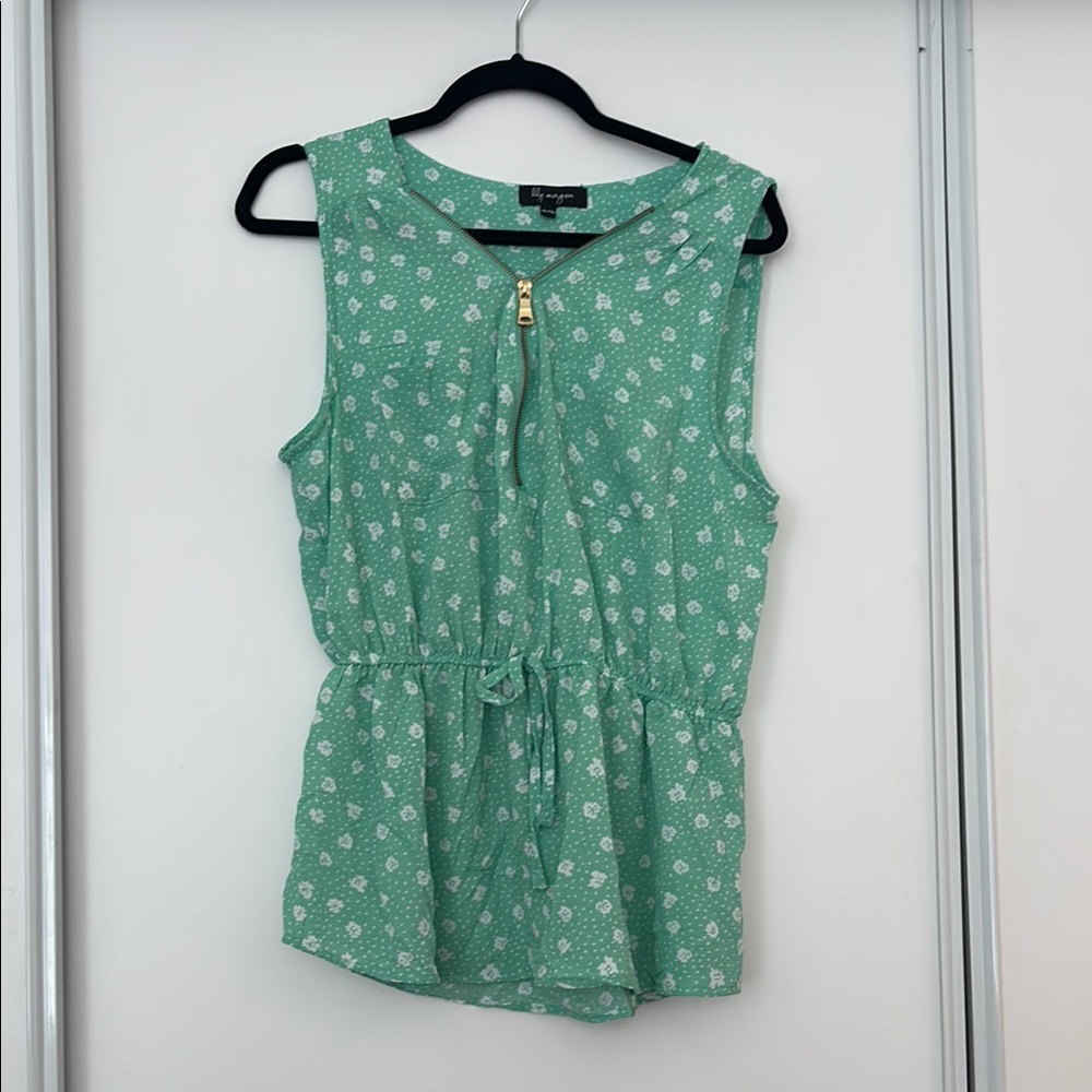 Green Buttoned Tie Front Sleeveless Blouse
